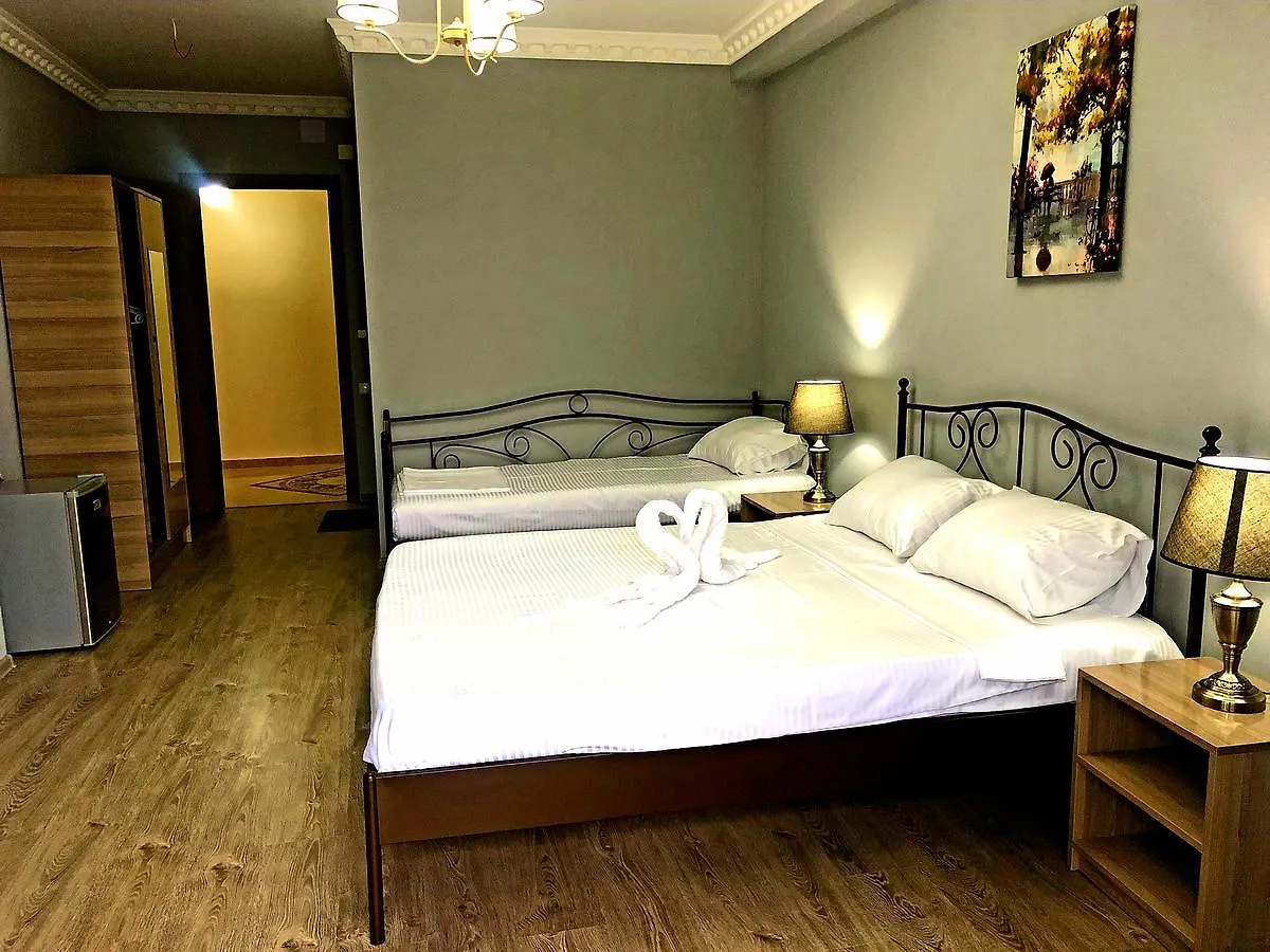 Calypso Kvariati Inn